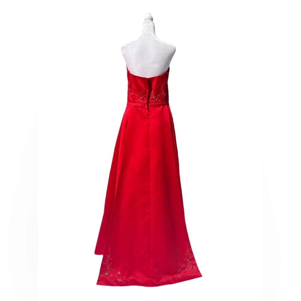 Alfred Angelo Red Strapless Embroidered Formal Dress – Altered Size